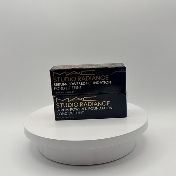 MAC Studio Radiance Foundation NC30 NEW Authentic 2 pack